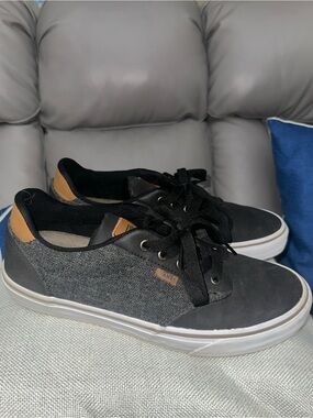 Vans Men’s Low-Top Sneaker in Black and Tan Accents